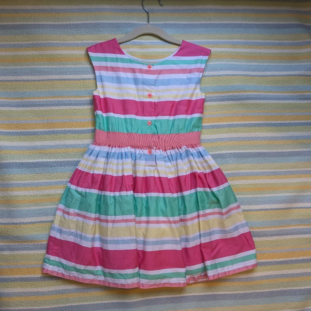 ⭐ Beautiful Carter's pastel striped dress 4T